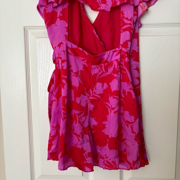 DO+BE Floral Wrap Open Back Romper Pink/Red Size M - Picture 8 of 16